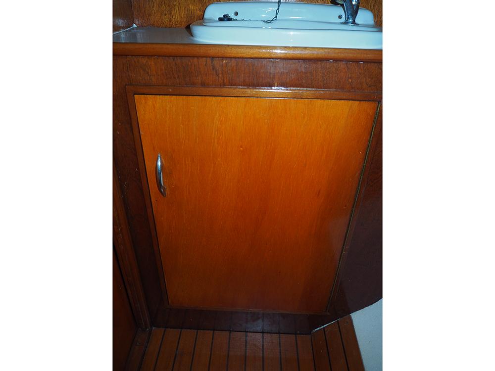 Fore ship, Accommodation